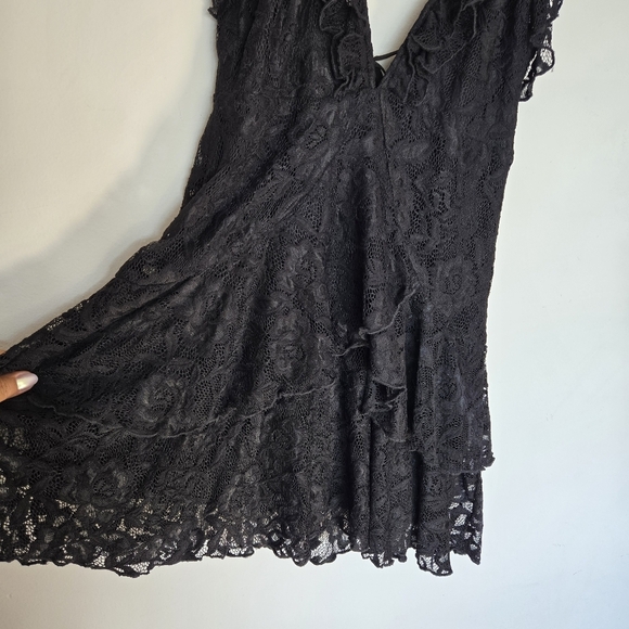 UO Lioness Love You And Leave You Lace Mini Dress Women M Whimsigoth Fairygrunge - Picture 5 of 16